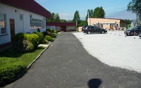 Wakacyjna WIOSKA Wczasy Rodzinne